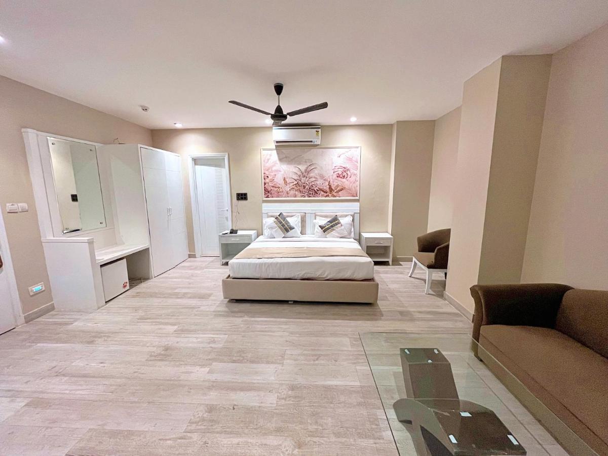 Skon Boutique By Orion Hotels New Delhi Eksteriør billede