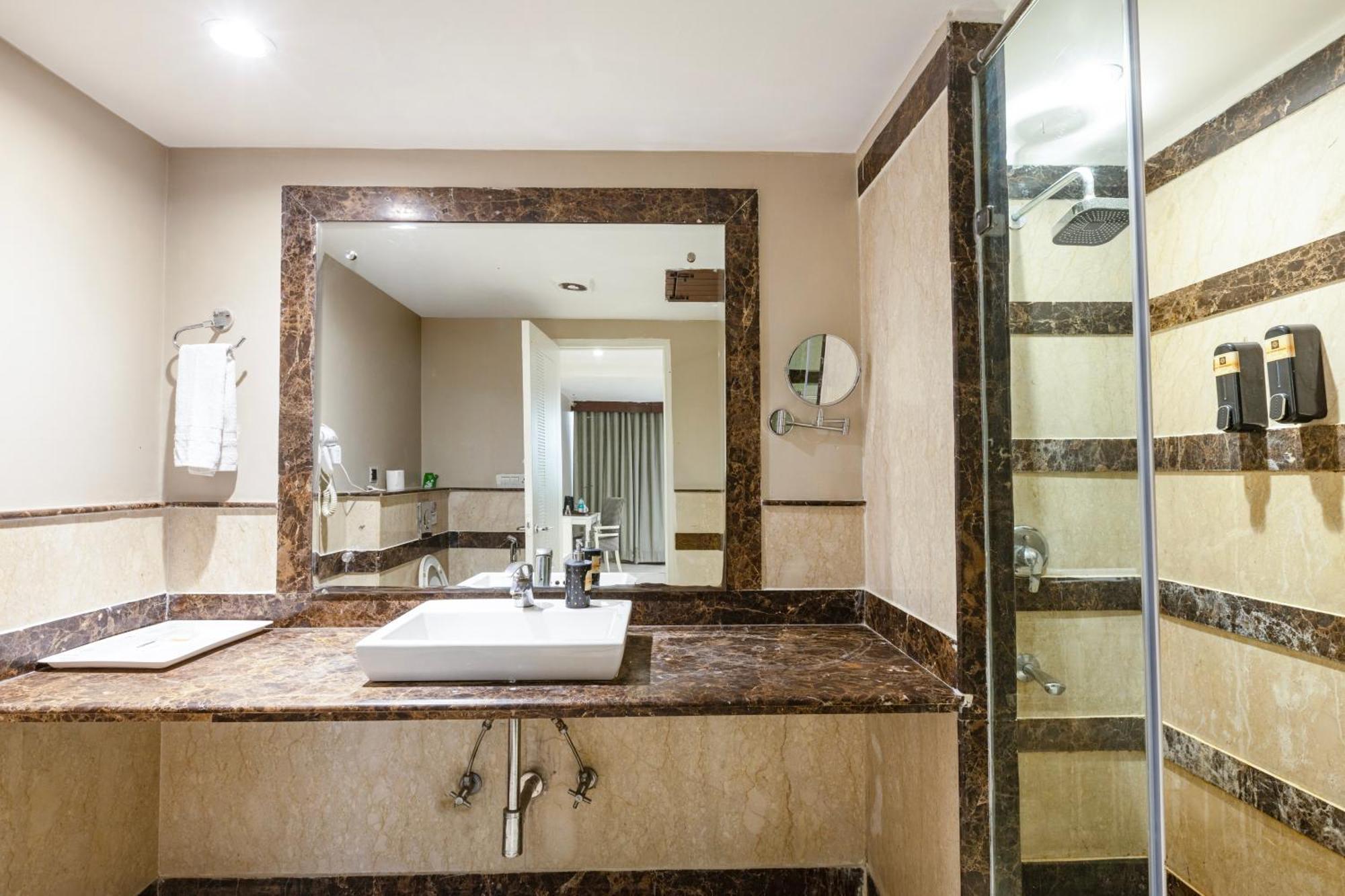 Skon Boutique By Orion Hotels New Delhi Eksteriør billede