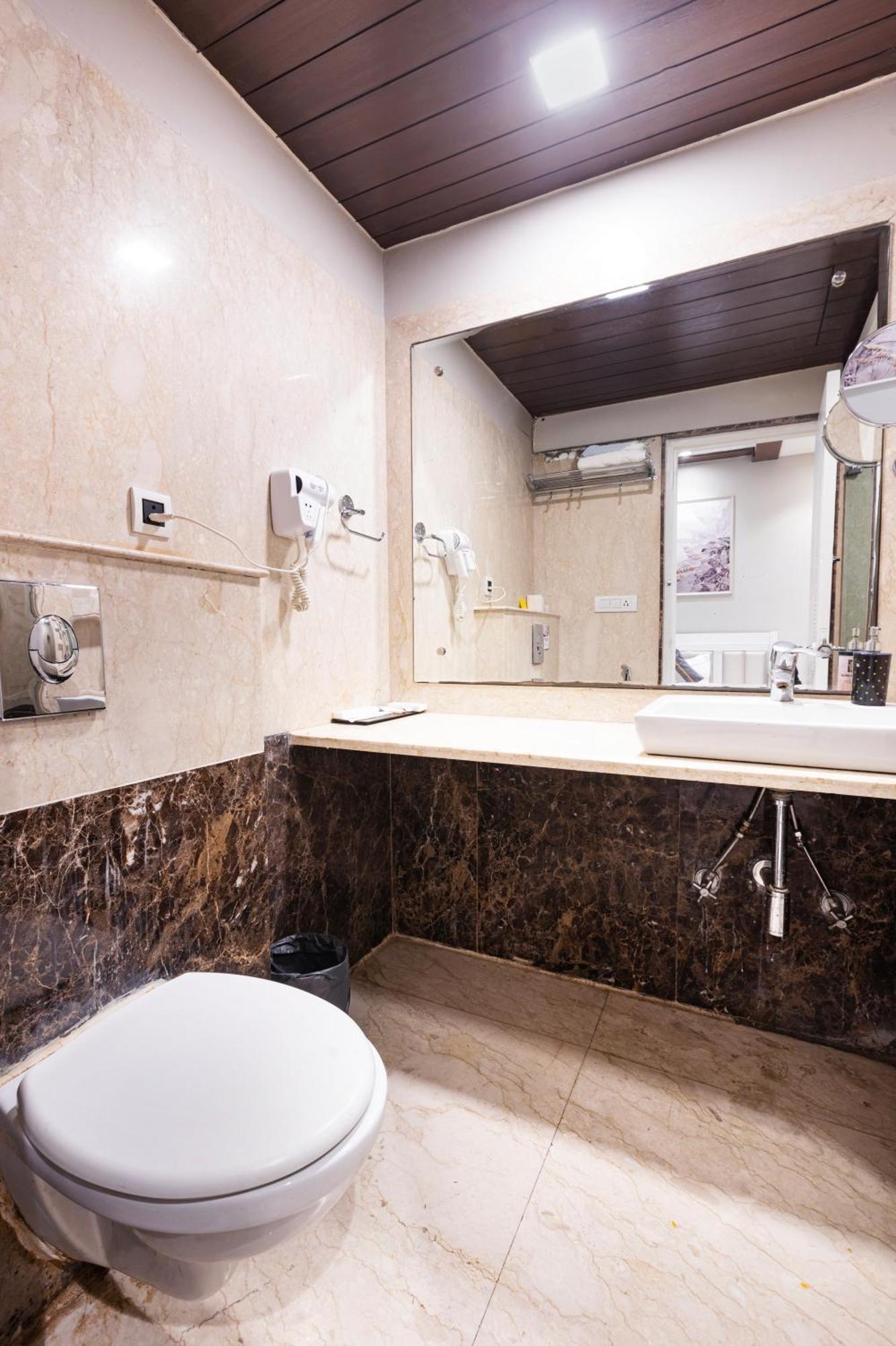 Skon Boutique By Orion Hotels New Delhi Eksteriør billede